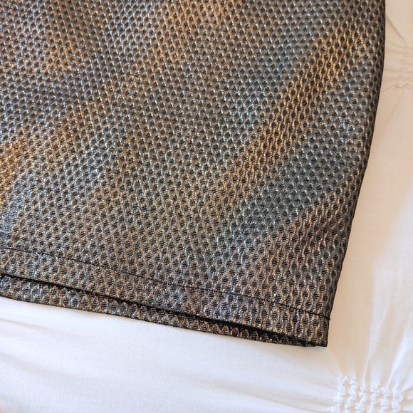 Max studio metallic bronze textured mini skirt. Size 8 - Picture 5 of 11